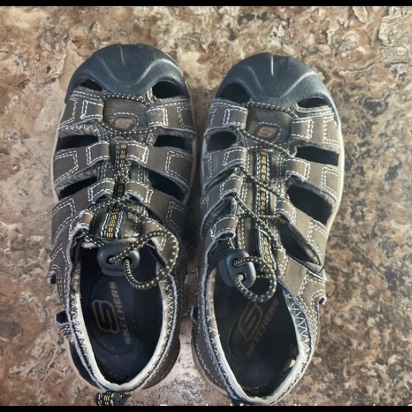 Skechers Sandals - Picture 2 of 4
